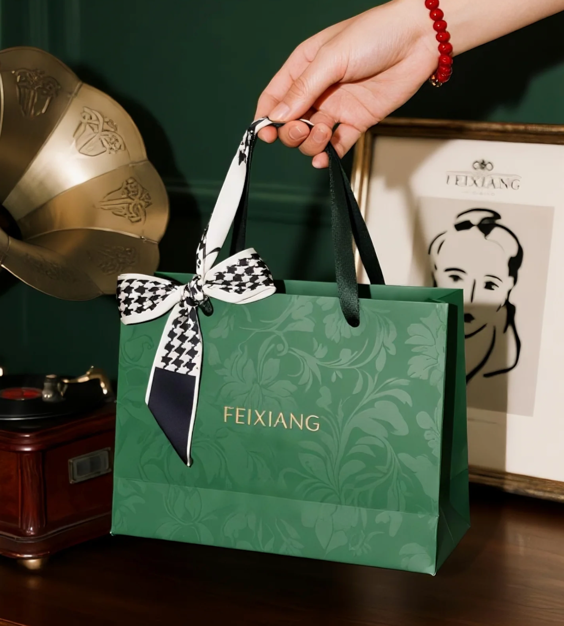 Custom Cosmetic Paper Bags