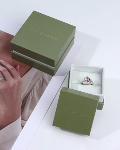 Custom Shoulder Neck Rigid Boxes